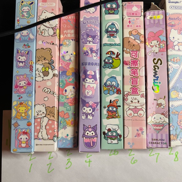 Sanrio set of 5 blind box pens NEW - Picture 4 of 7
